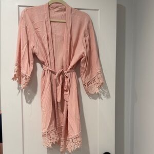 Elegant Pink Lace Trim Robe